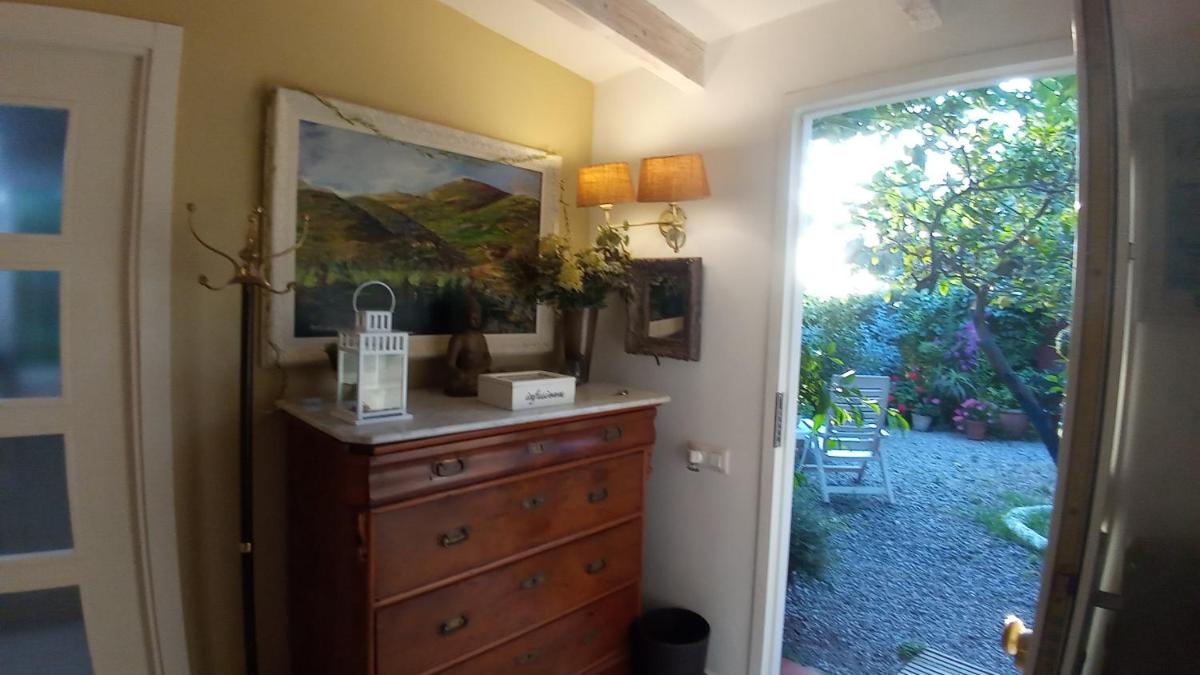 Casa con jardín frente Playa de Burriana - Housity