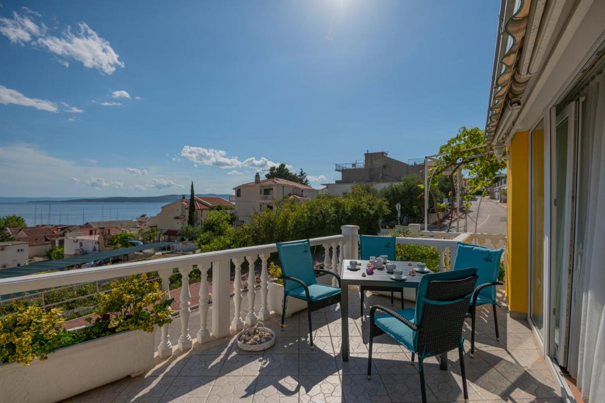 Sea View Apartment Lucija with Balcony & Garage Parking - Housity
