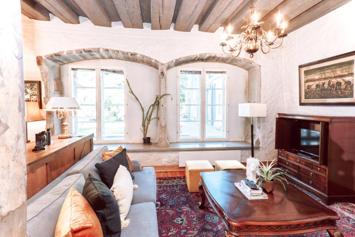 Suitetrails - Tallinn City Apartments Old Town 3 bedroom