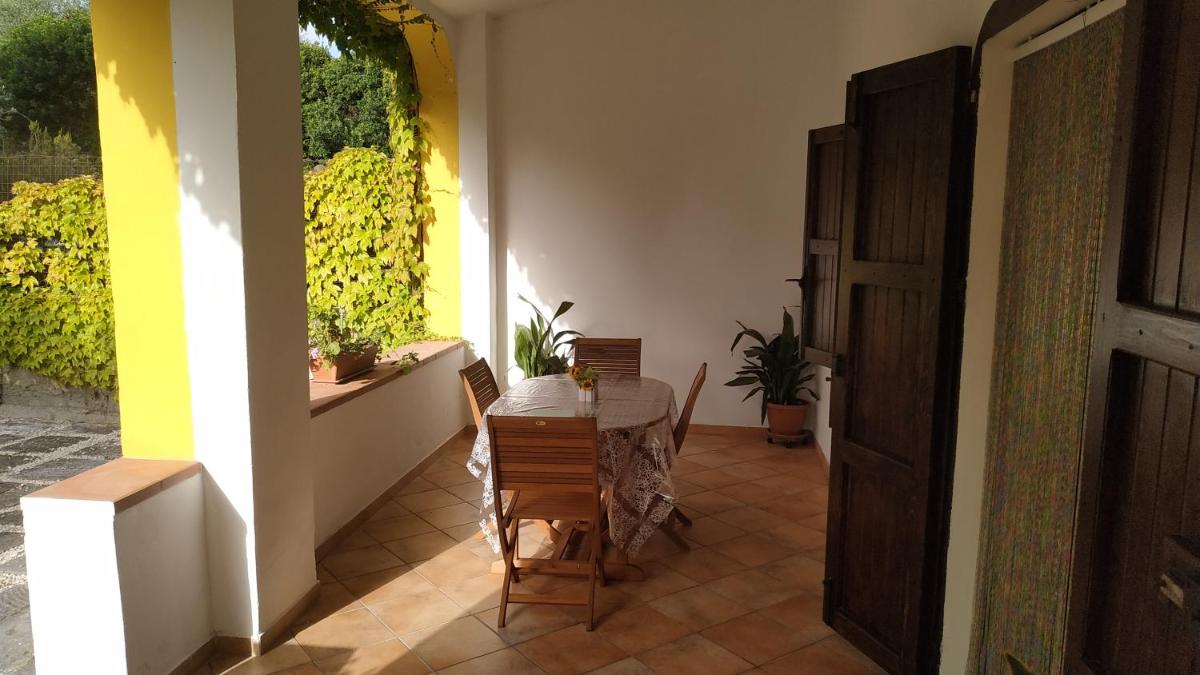 Idillio Mediterraneo - Housity