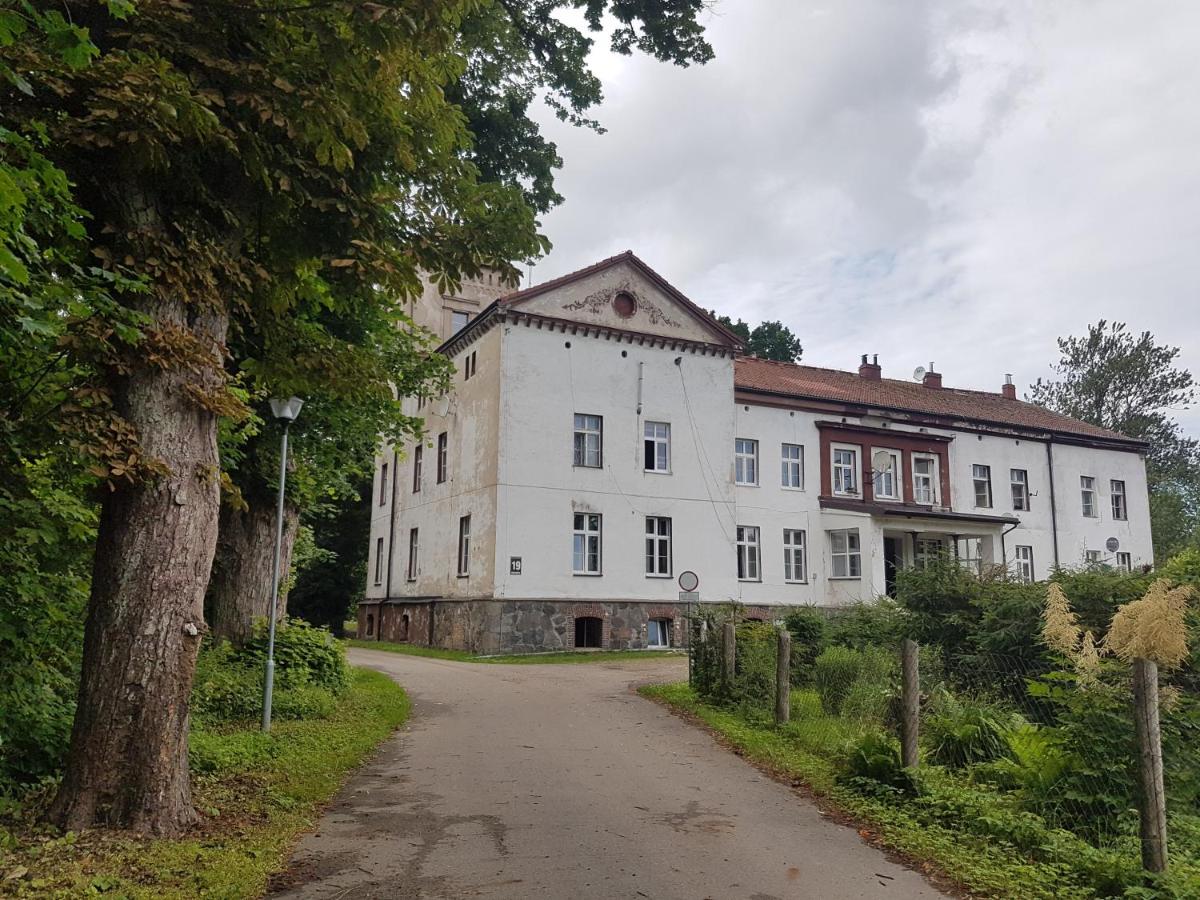 Przytulne mieszkanie w 150- letnim pałacu - Housity