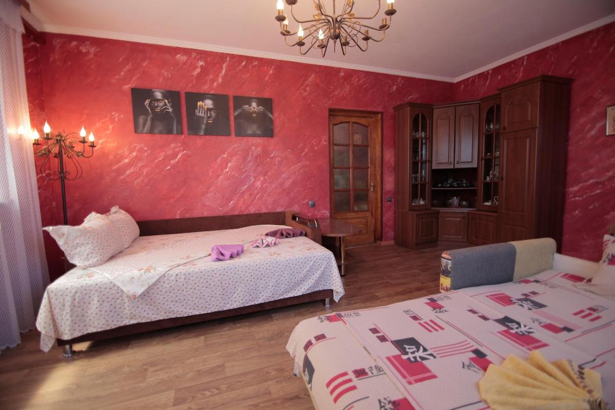 Guest House Kamenny Dom - Housity