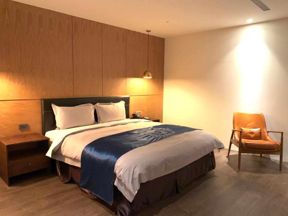 Saint Art Hotel - Housity
