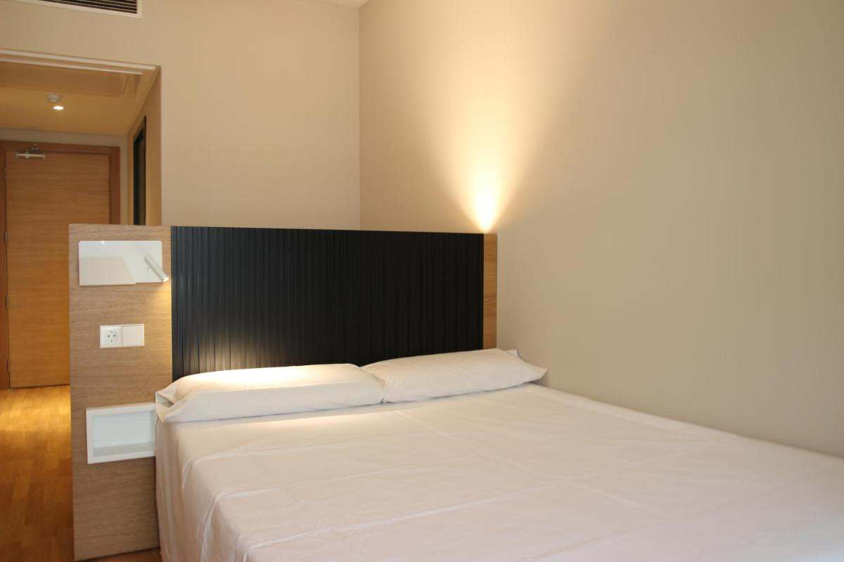 Hotel Alcántara - Housity