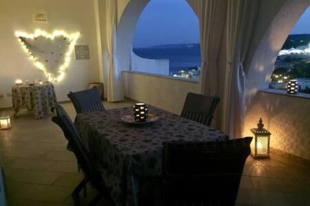 Suitetrails - Veranda con vista mare