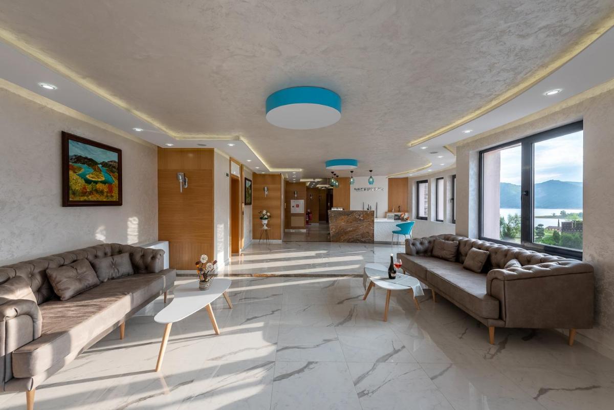 MOBI DICK Family Hotel - Housity