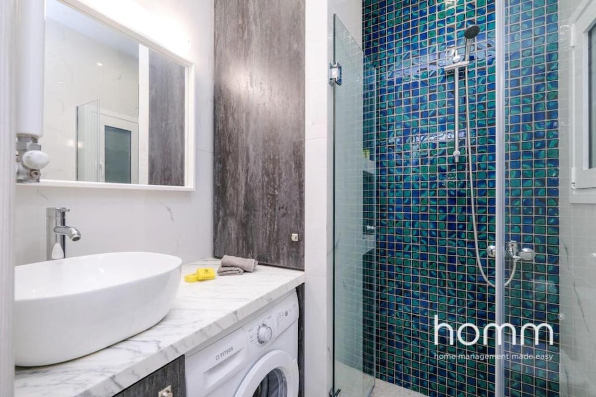 Lovely homm Apartment in Pasalimani, Pireas - Housity