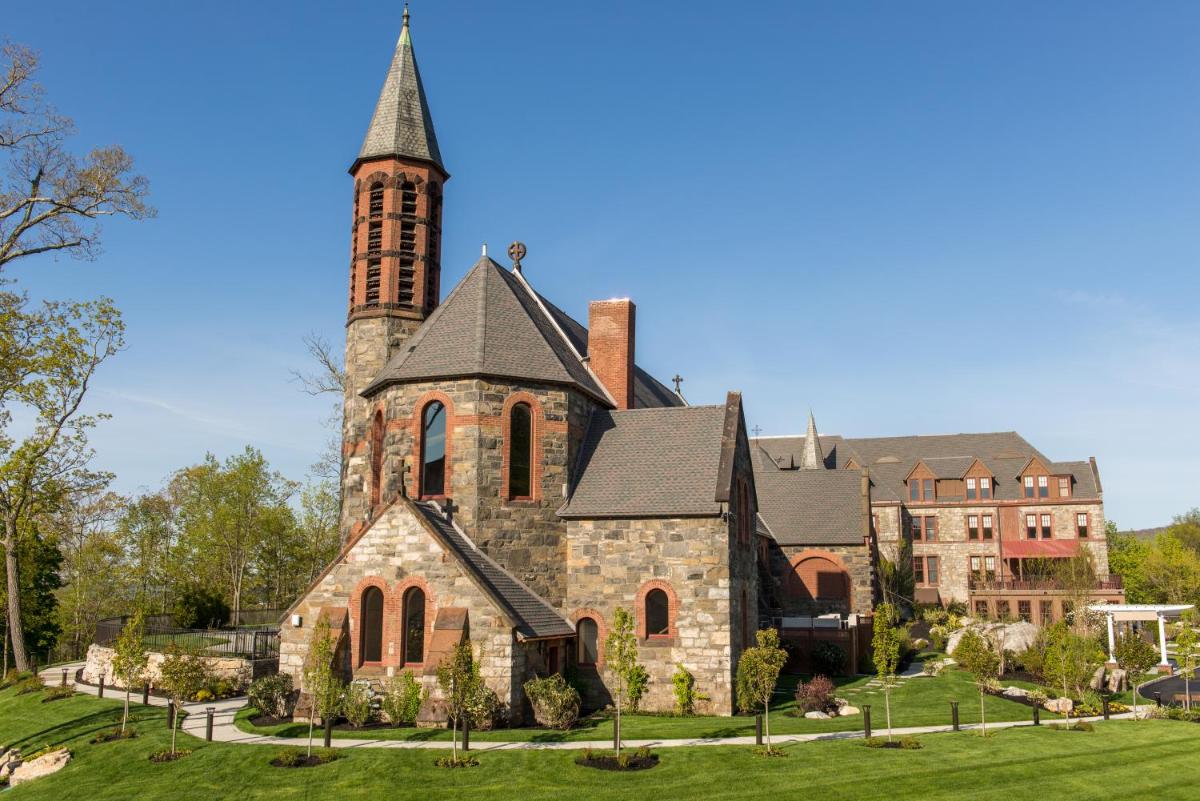 The Abbey Inn & Spa - Housity