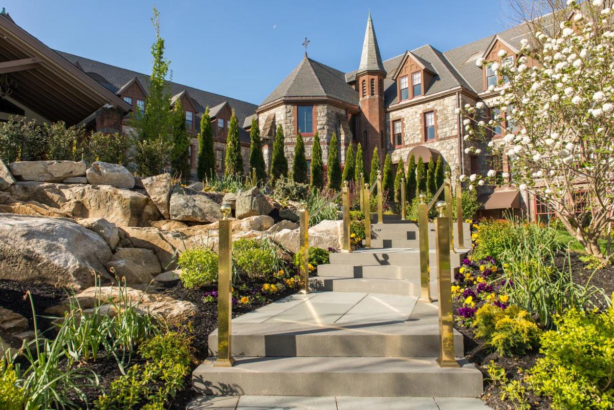 The Abbey Inn & Spa - Housity