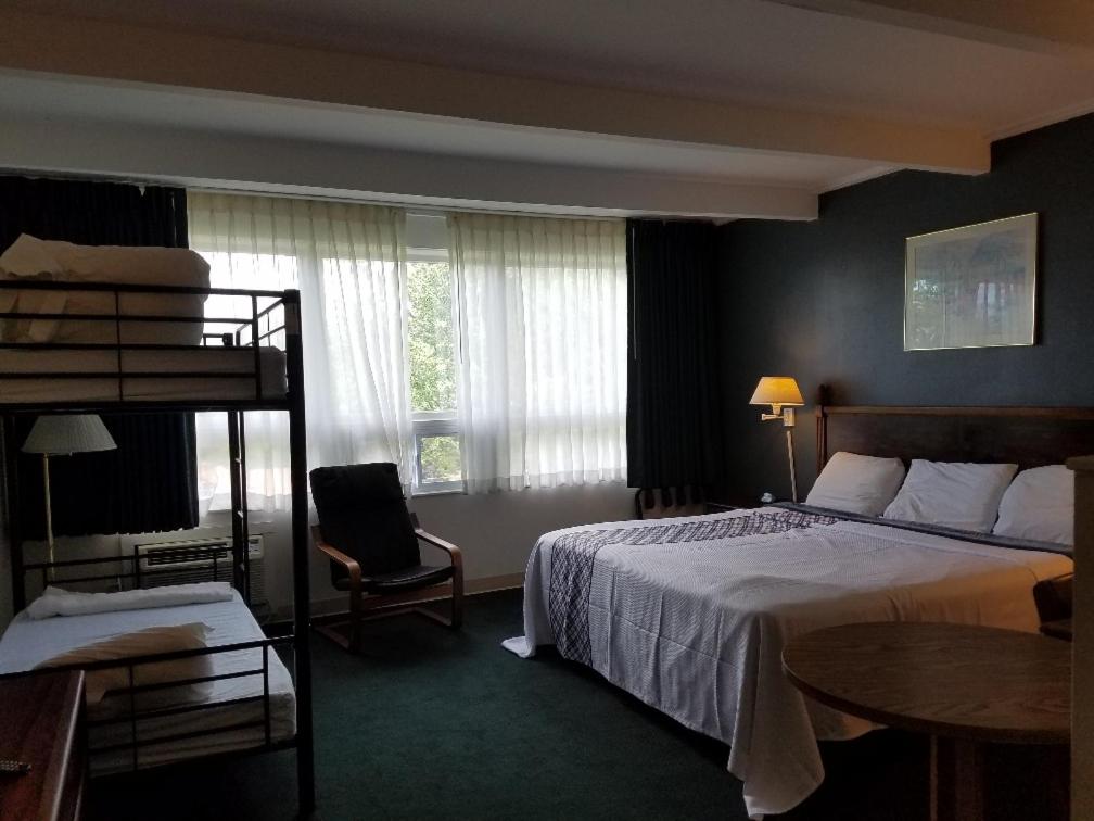 Travelodge by Wyndham Lake George NY - Housity