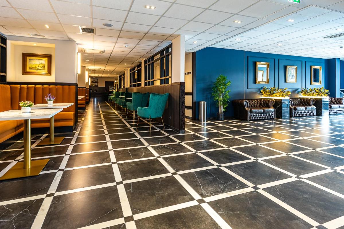 Adoryal Hotell - Housity
