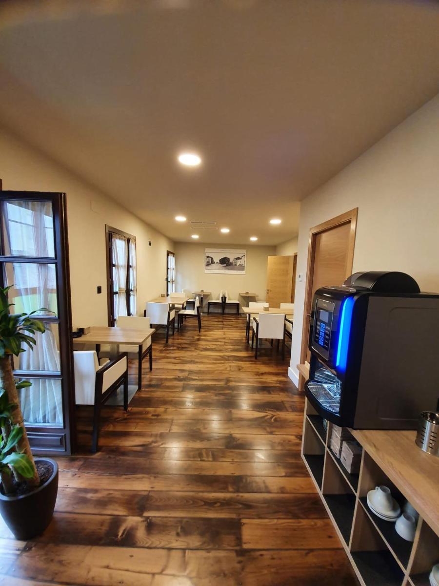 Albergue Casa Cuartel - Housity