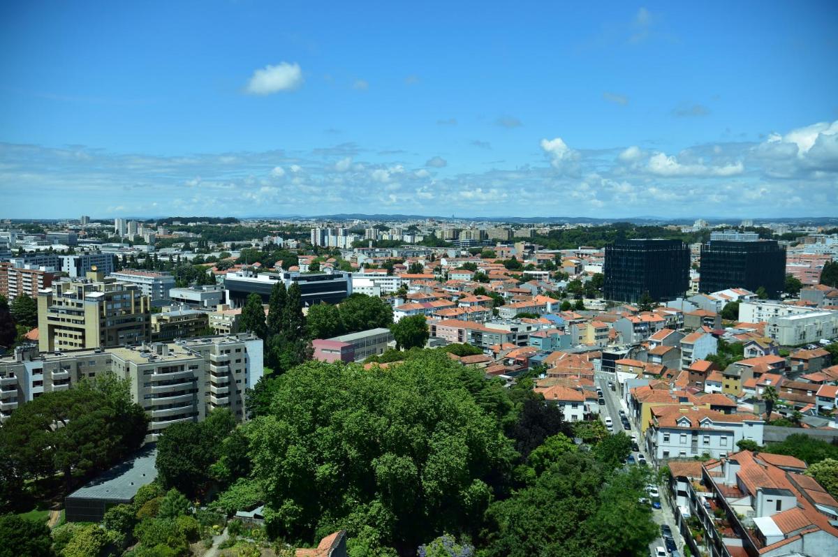 Uma vista geral de Porto ou a vista da cidade a partir do hotel