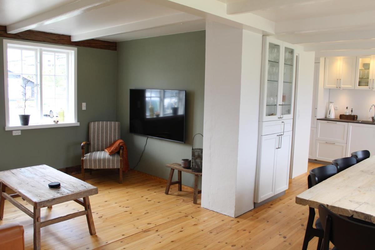 Traditional Faroese house in Tórshavns city center - Housity