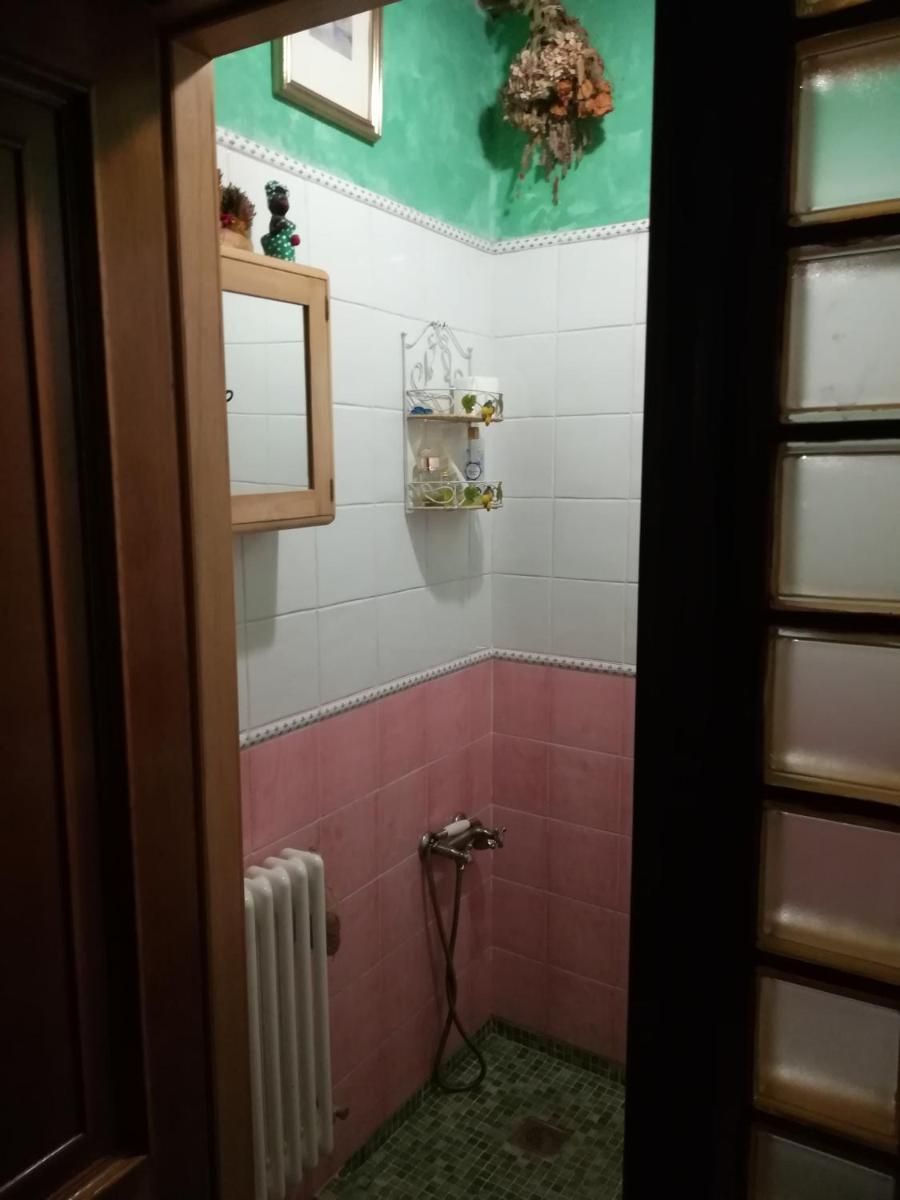 Las 3 Negrillas - Housity
