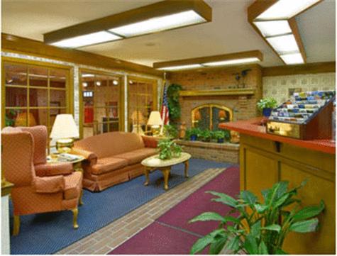 Indy Speedway Inn - Housity