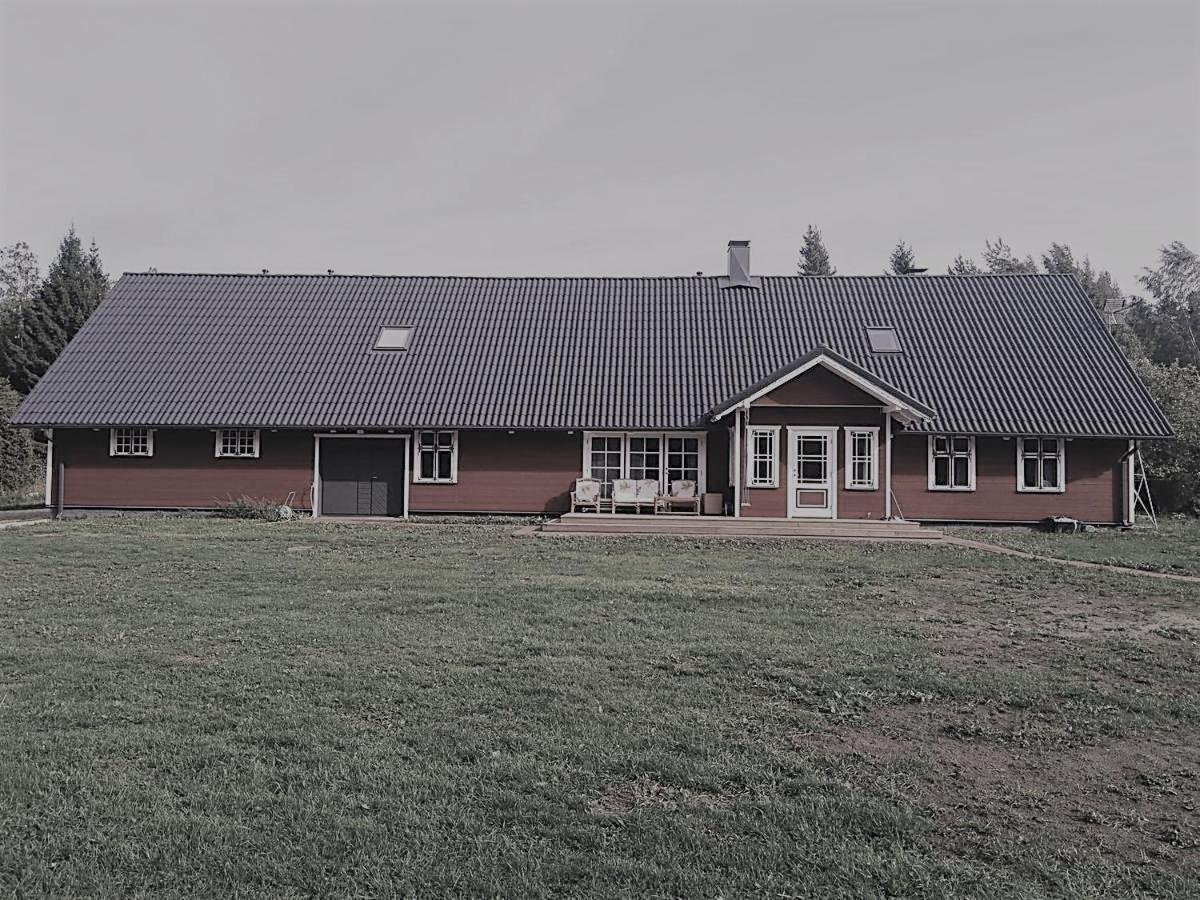 Niida Jahimaja, Maarahva saun - Housity