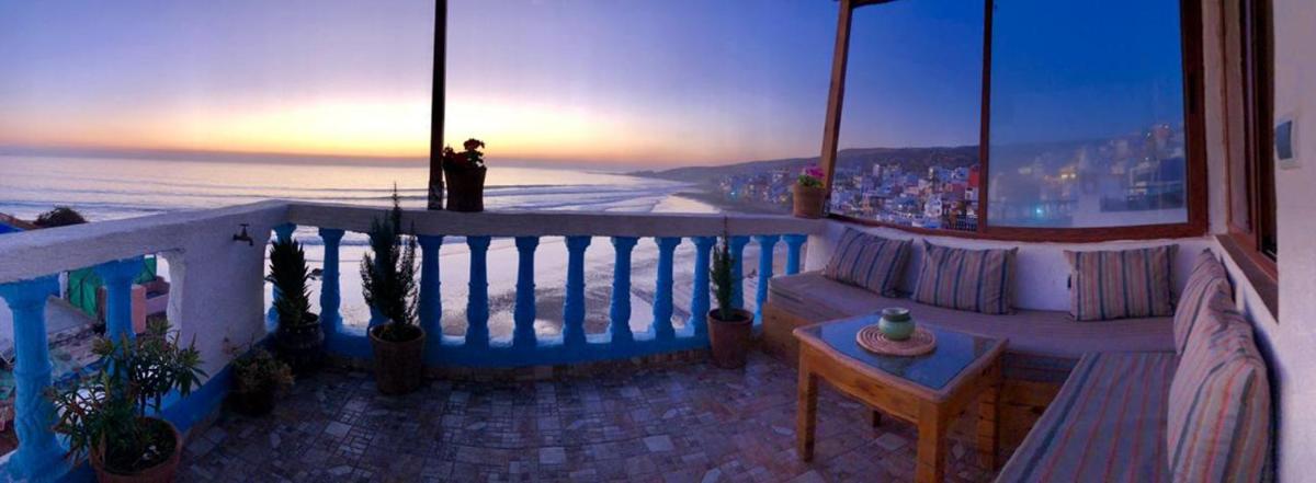Suitetrails - Big appartement au cœur de Taghazout 3 min a la plage 3eme etage