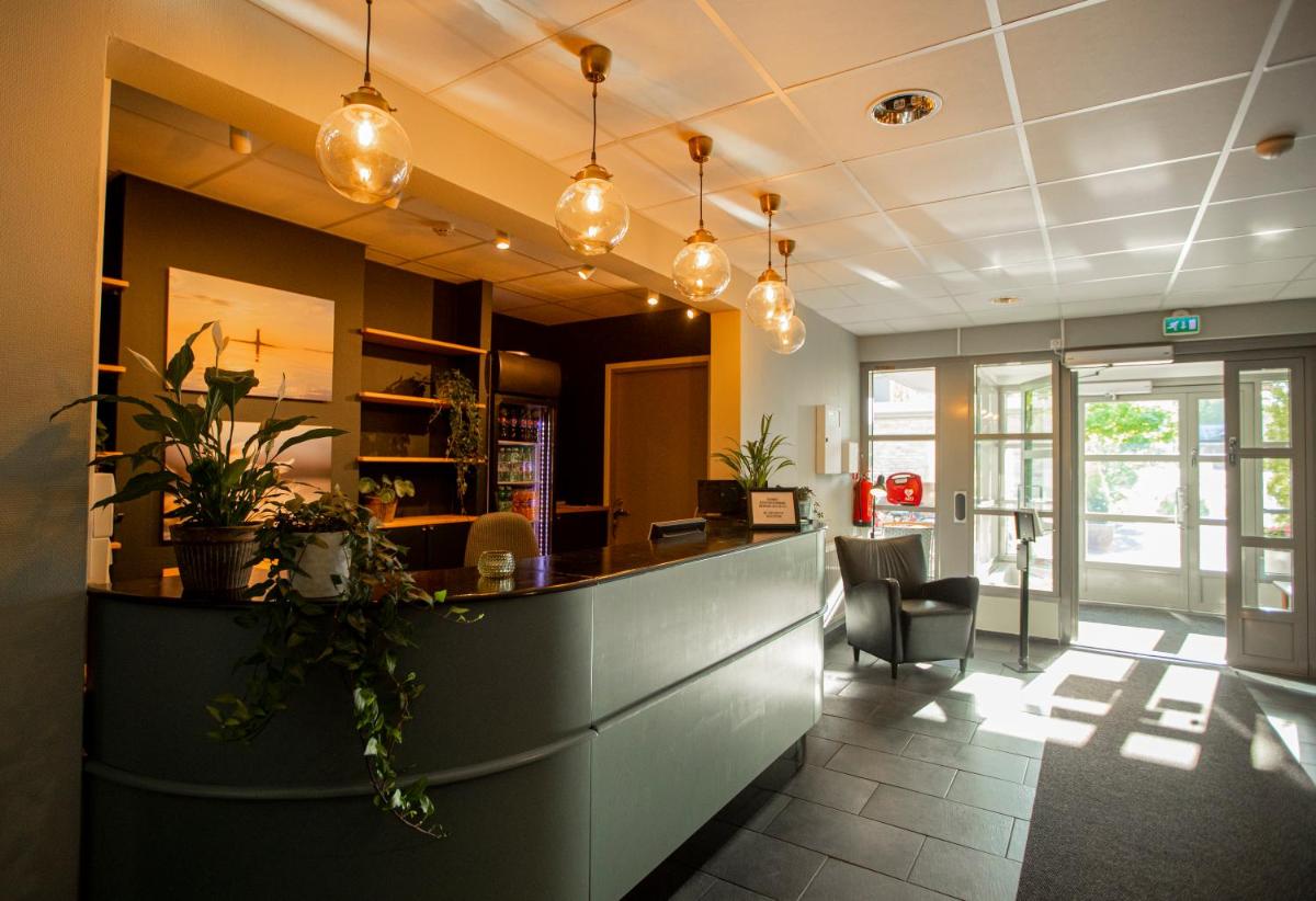 Strandnäs Hotell - Housity