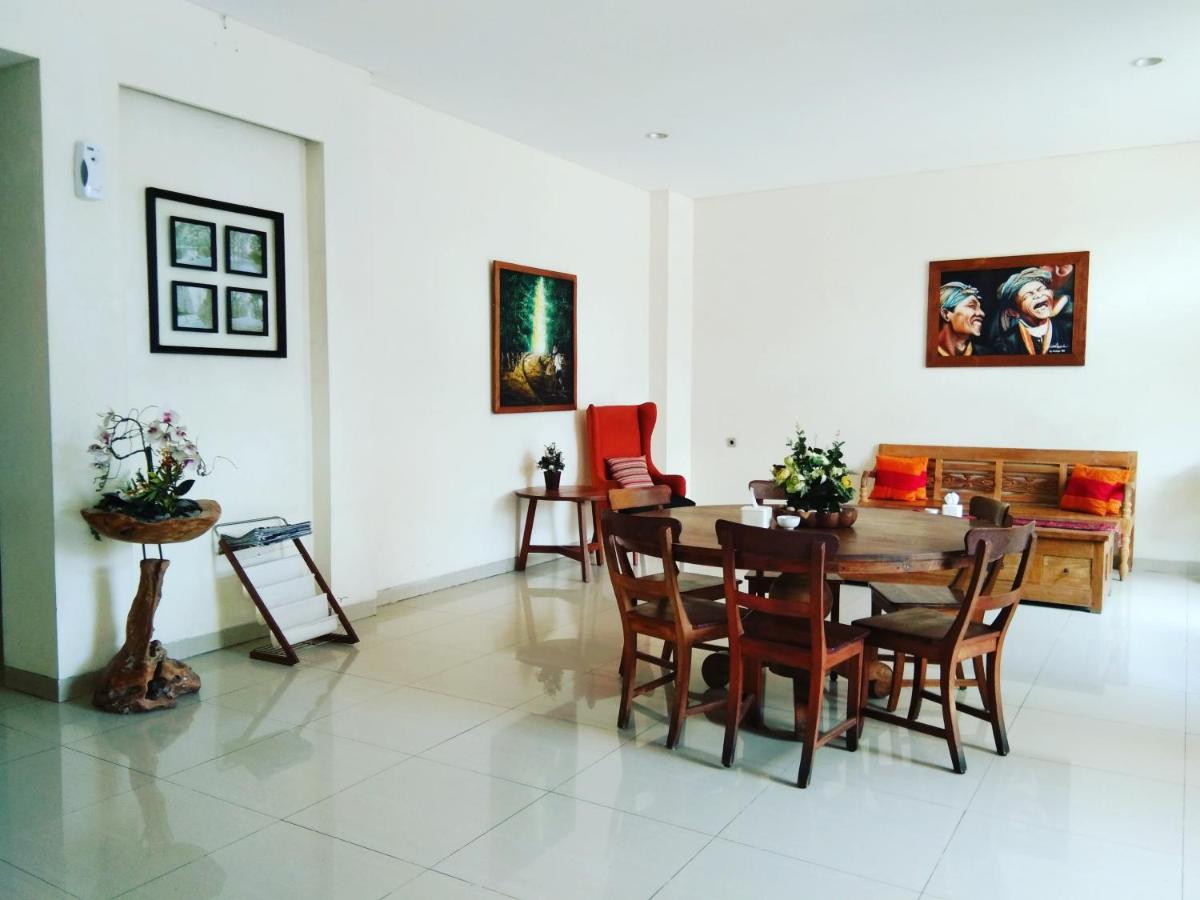 Antika Hotel - Housity
