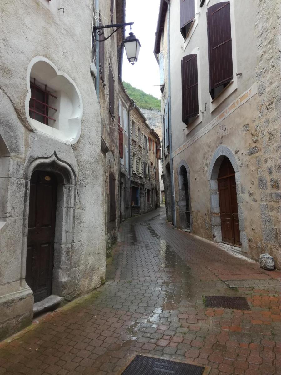 Gite les Hirondelles - Housity