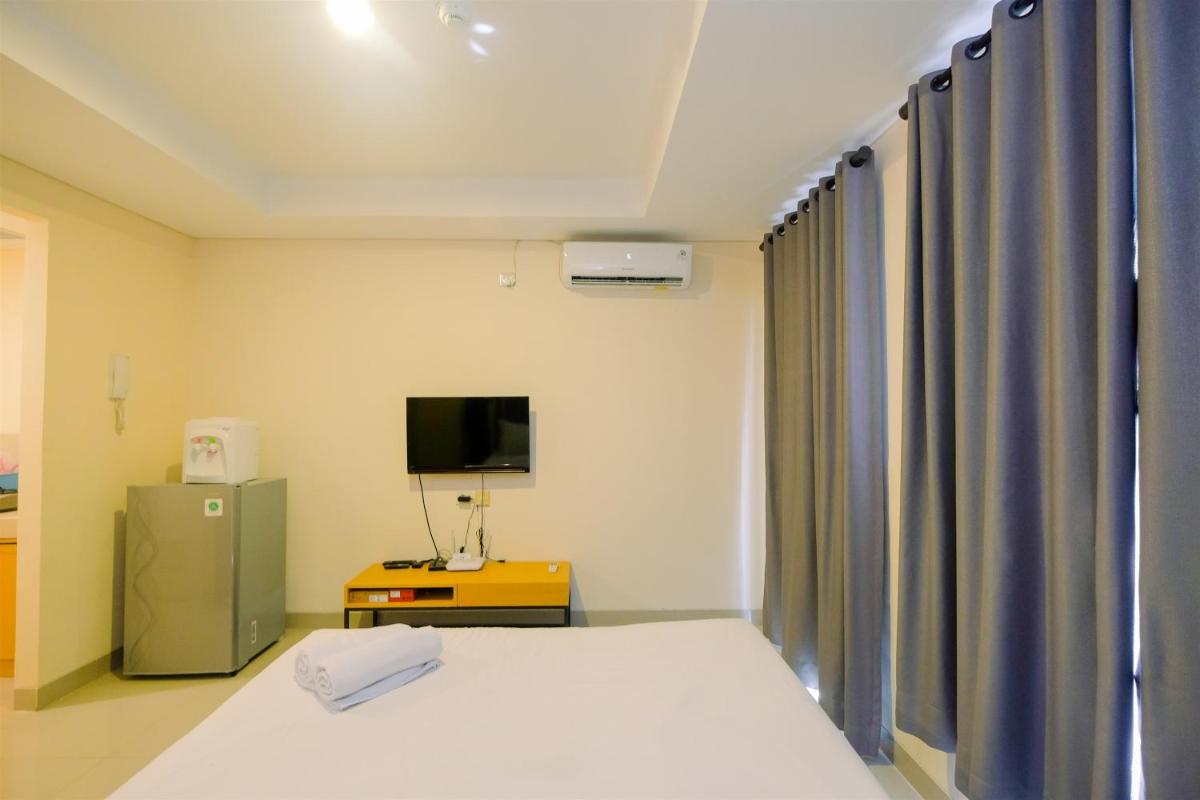 Studio Kebayoran Icon Apartment near Gandaria City Mall By Travelio - Housity