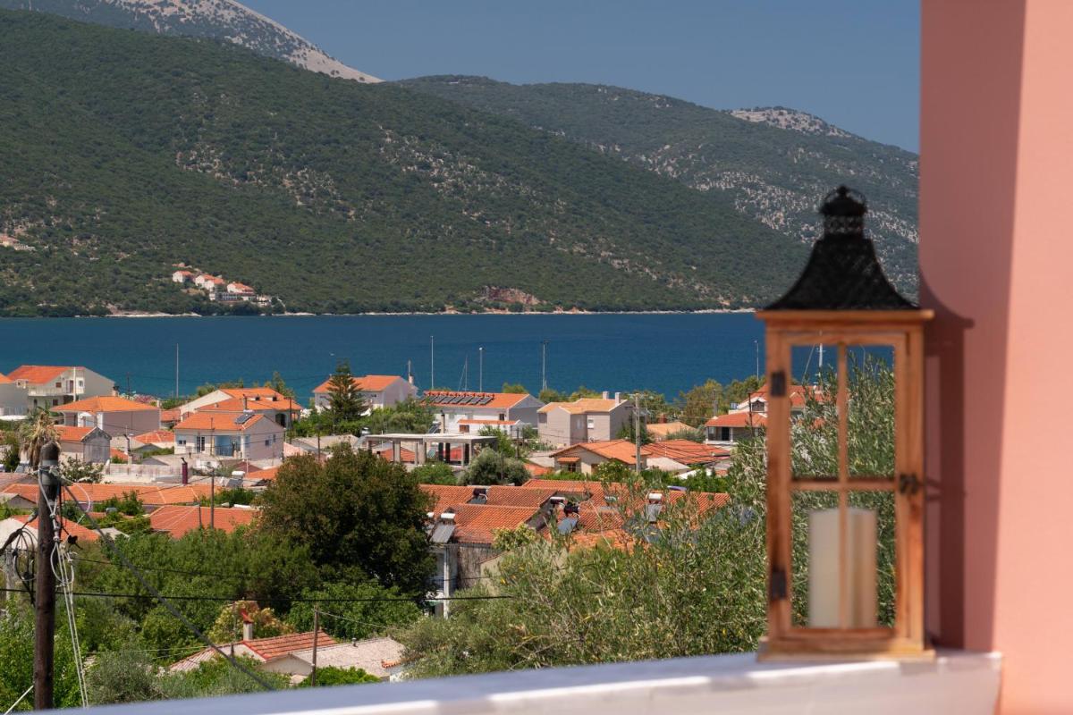 Pavlatos Apartments & Studios - Housity