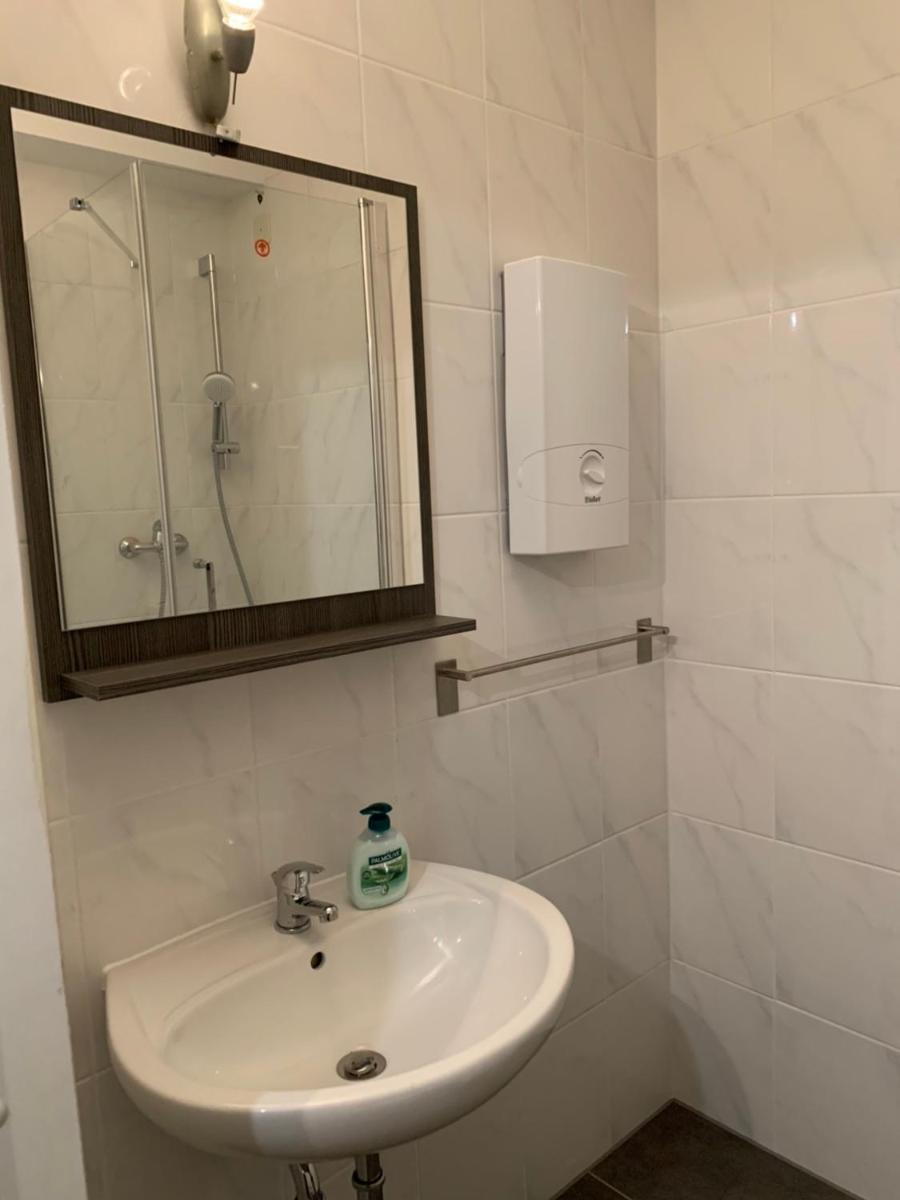 Renoviert, modern und ruhig - Housity