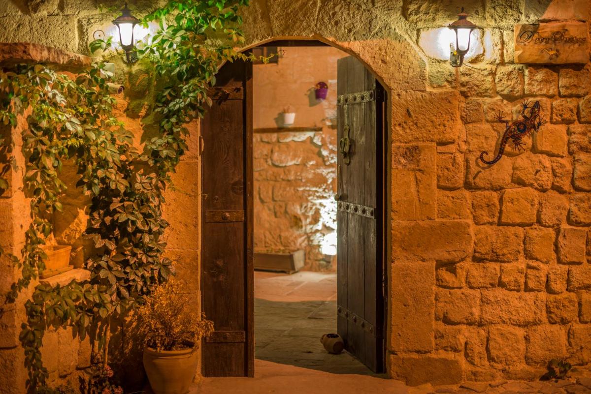 Dere Suites Cappadocia - Housity