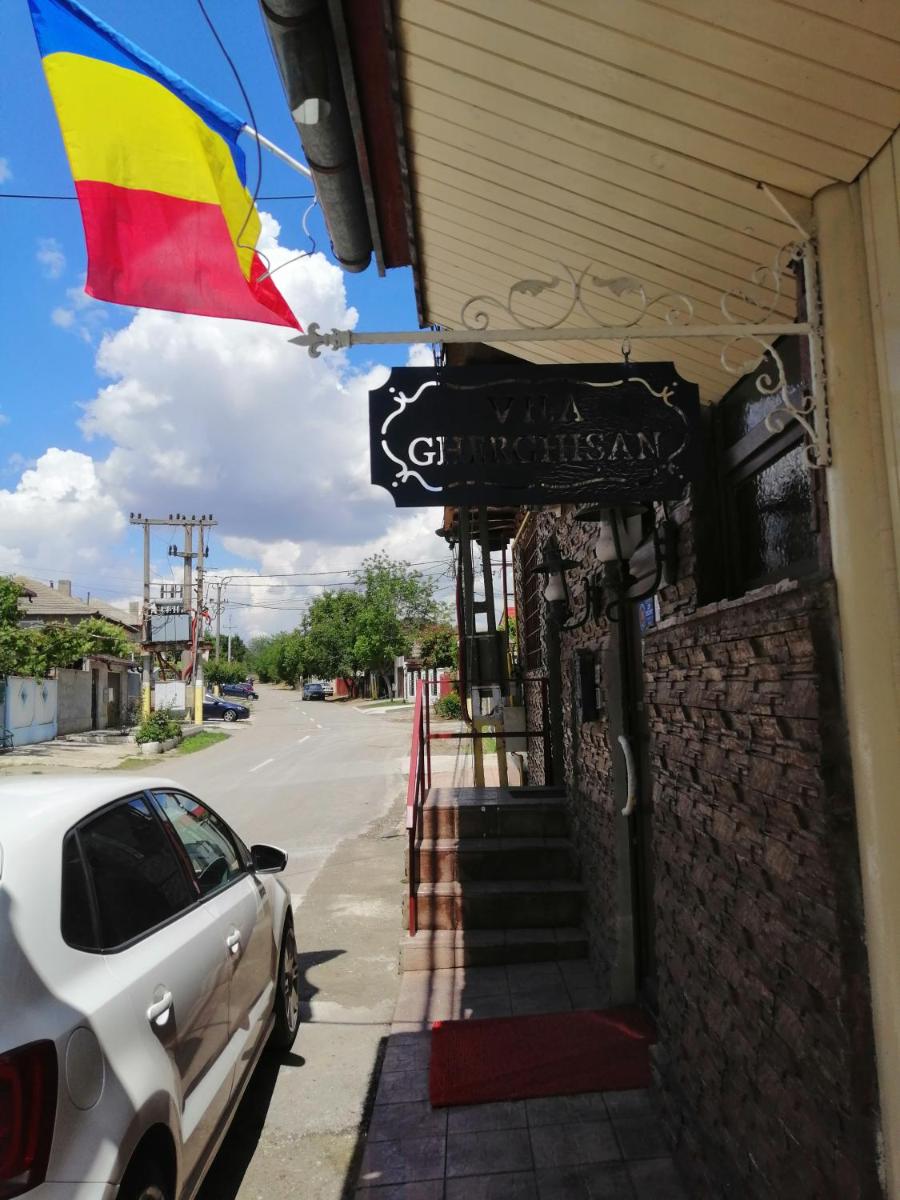 Vila Gherghisan - Housity