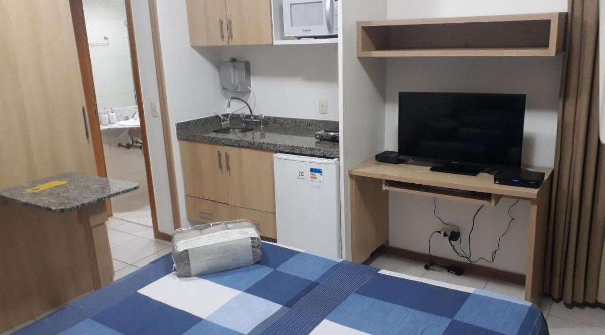 FLAT BAIRRITZ SETOR HOTELEIRO NORTE. QUARTO 105 - Housity