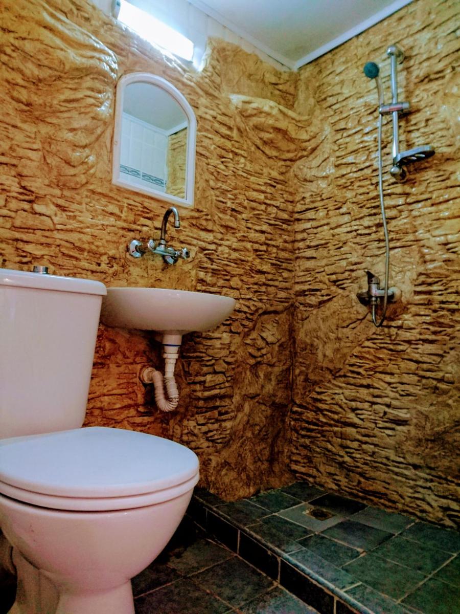 Хотел Сакар - Housity