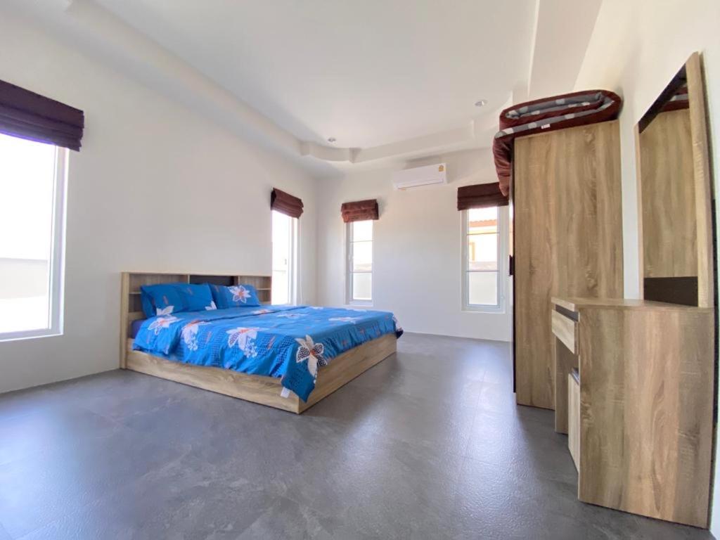 Cha Am Elite Pool Villa - Housity