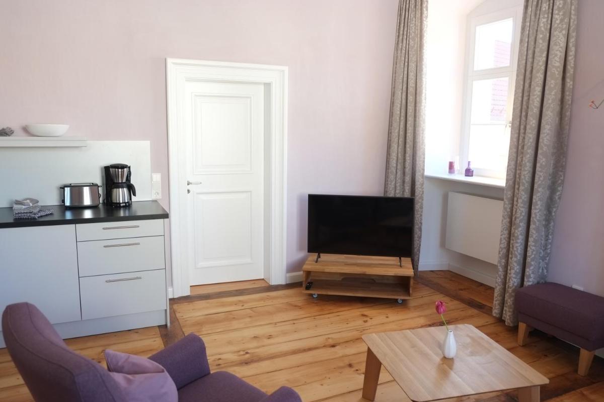 65qm Wohnung Klosterblick im historischen Pfarrhaus Pielenhofen - Housity