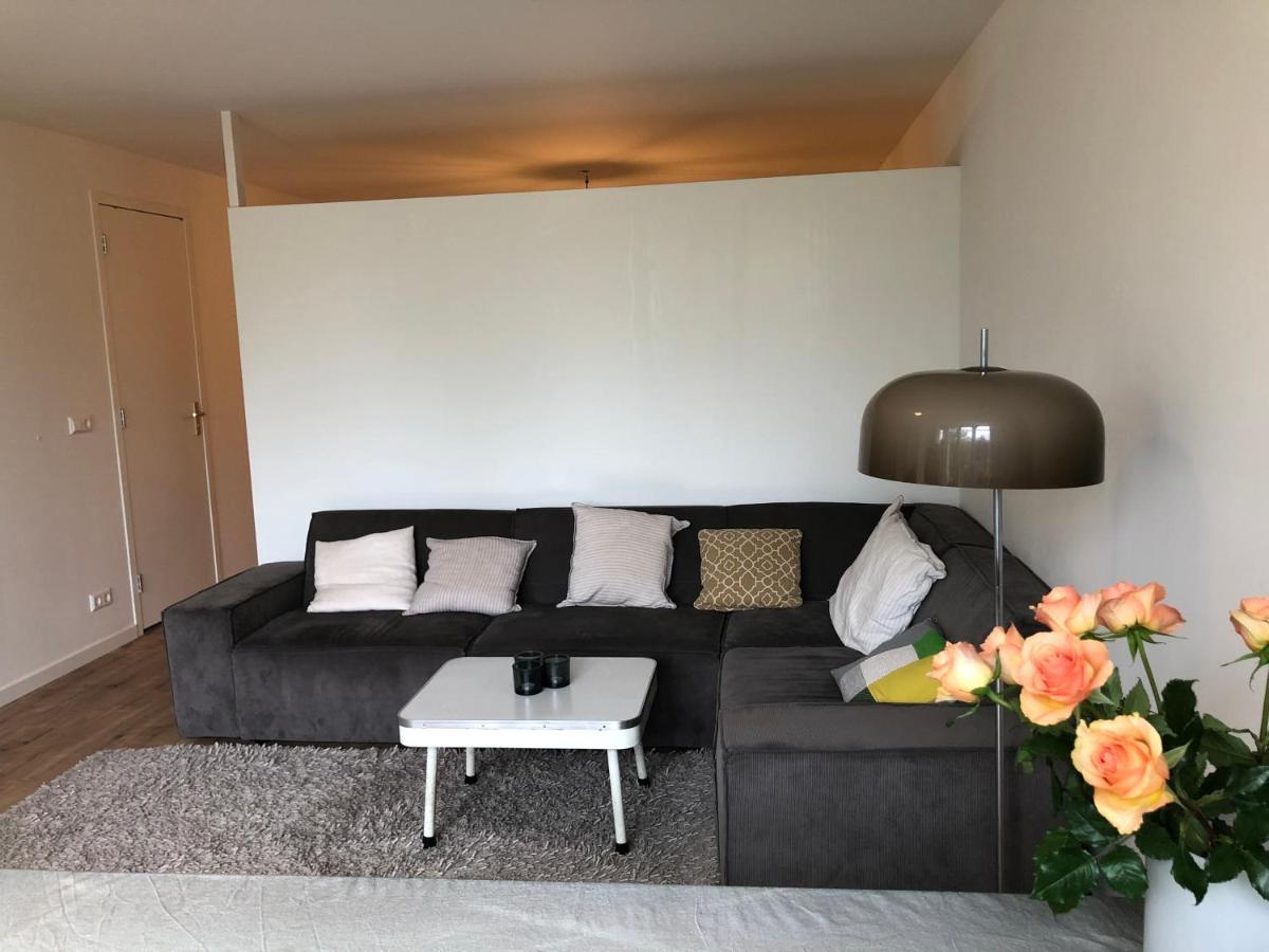 Savina City Centre Apartment Near Beach, Station and Shops - Housity
