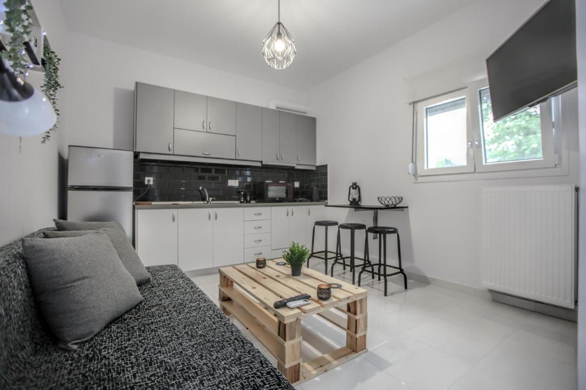Terra di Meteora Suites #3 - Housity