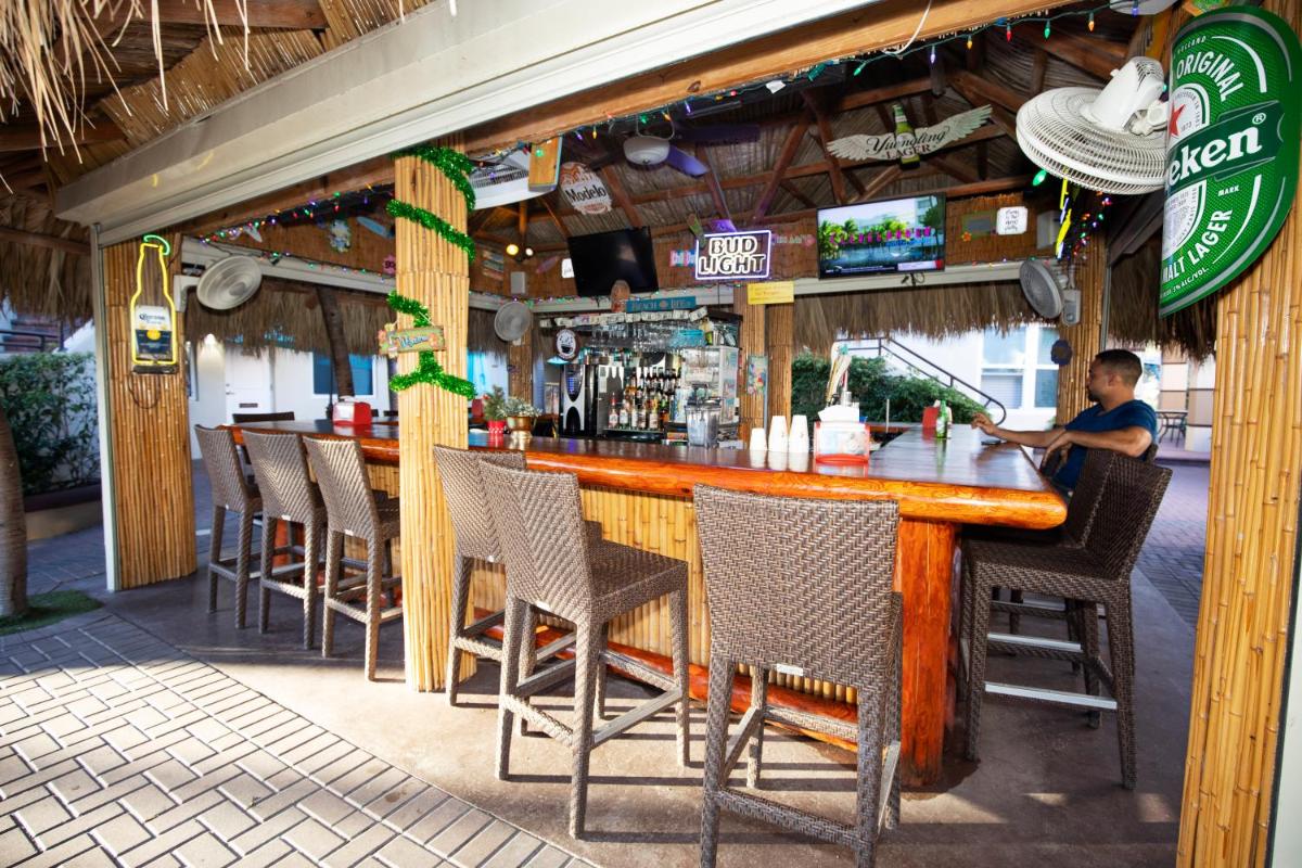 Caribbean Resort by the Ocean - Housity