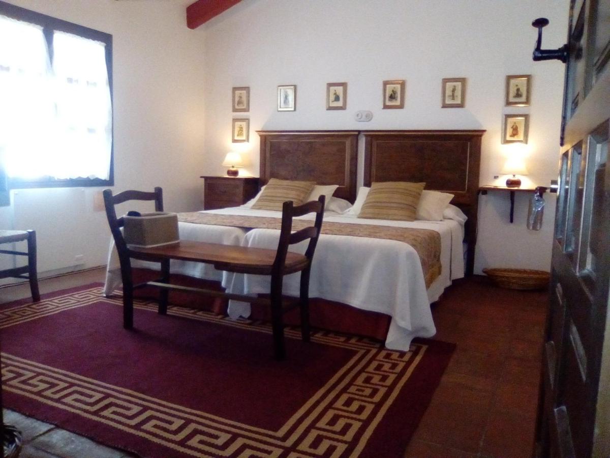 Casa Rural y Restaurante Casa Adriano - Housity