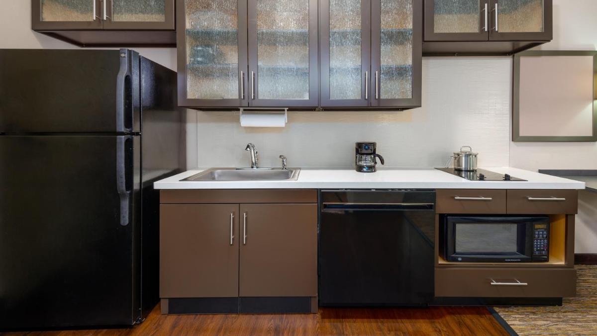 Candlewood Suites Athens, an IHG Hotel - Housity