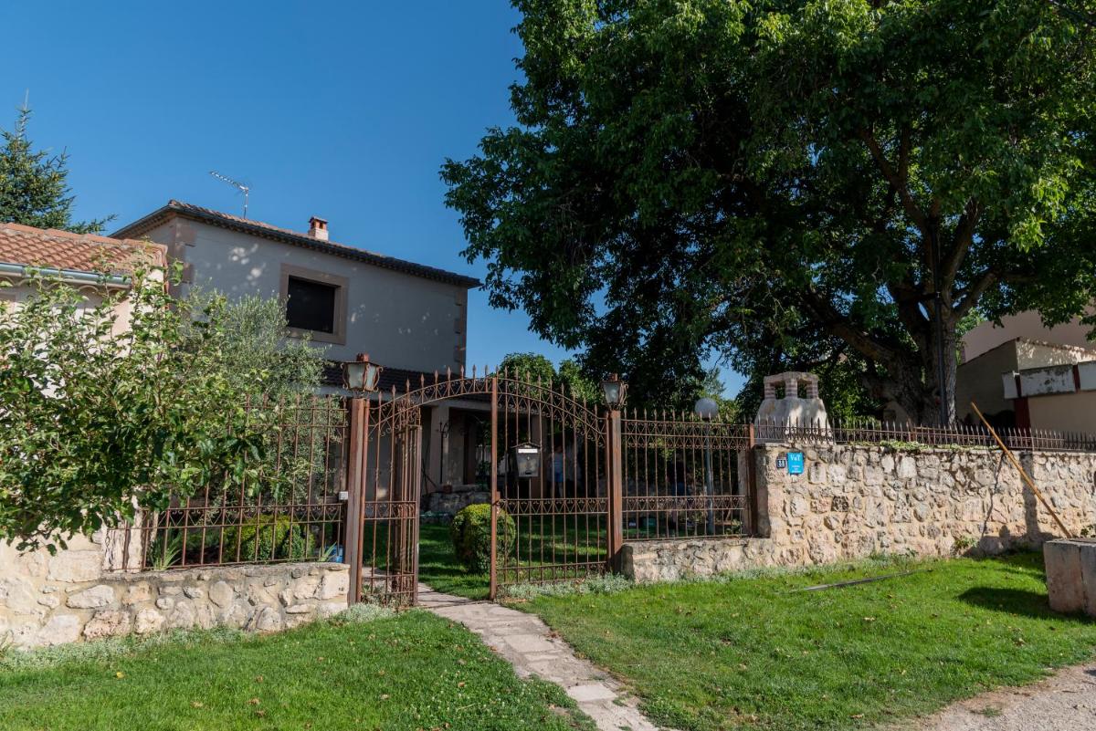 VuT El Pozo la Carrera - Housity