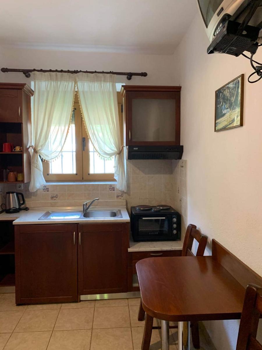 Alexandros - Housity