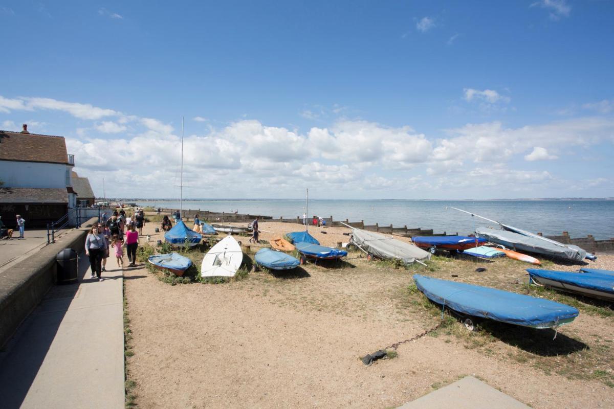 Whitstable Fisherman's Huts - Housity