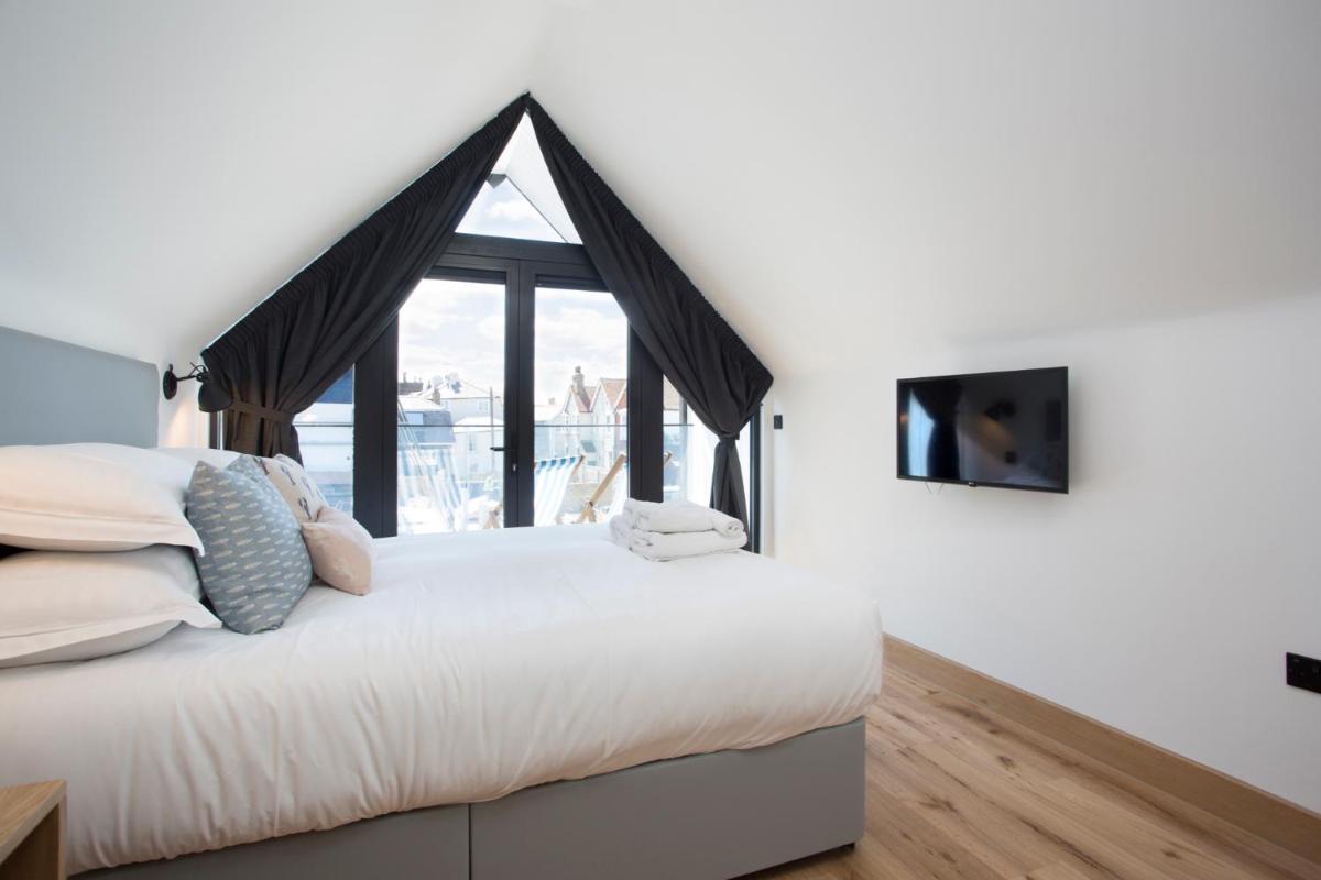 Warehouse Holiday Lets - Housity