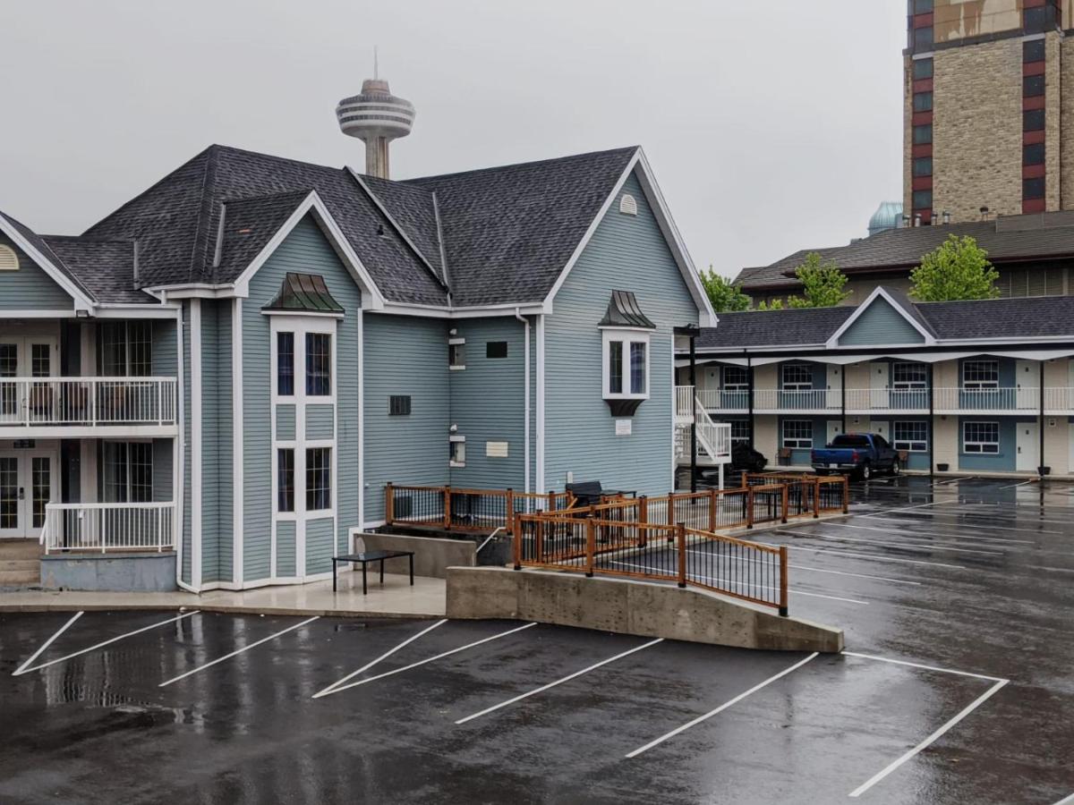 Falls Lodge & Suites - Housity