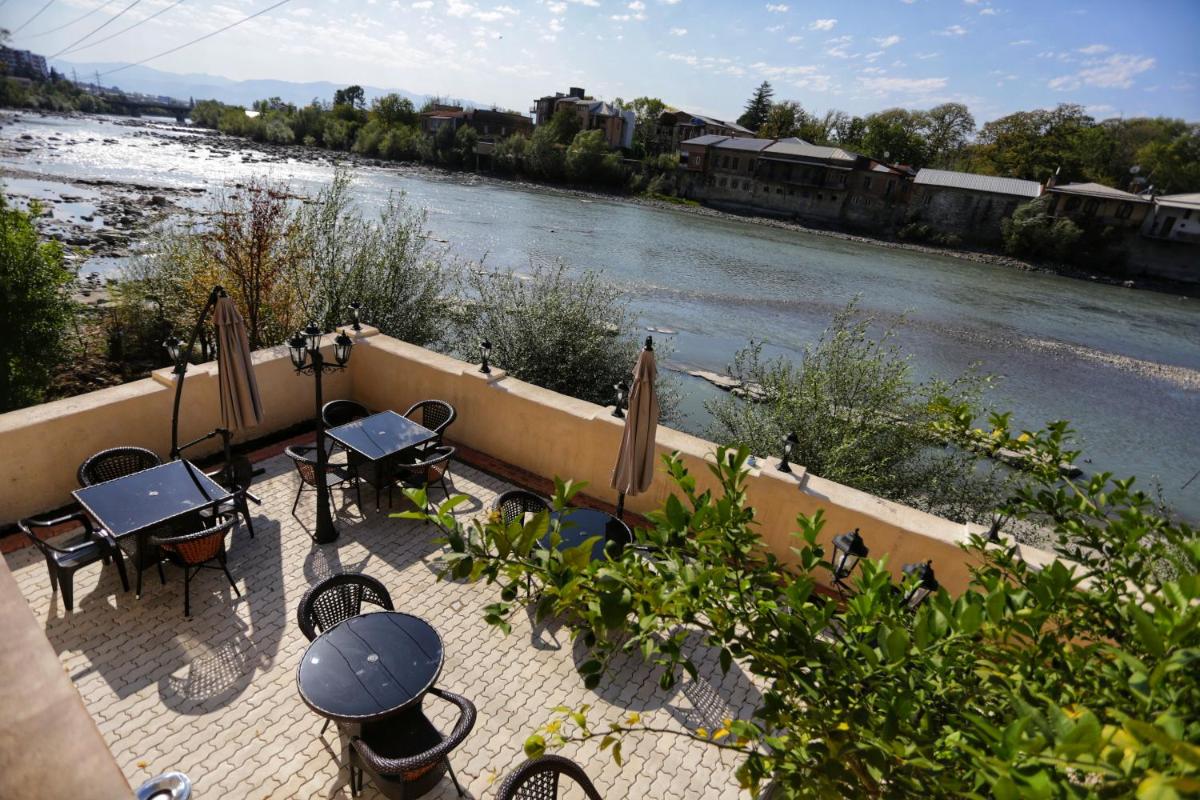 Sanapiro Hotel - Housity
