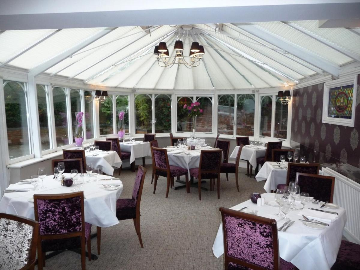 Boxmoor Lodge Hotel - Housity