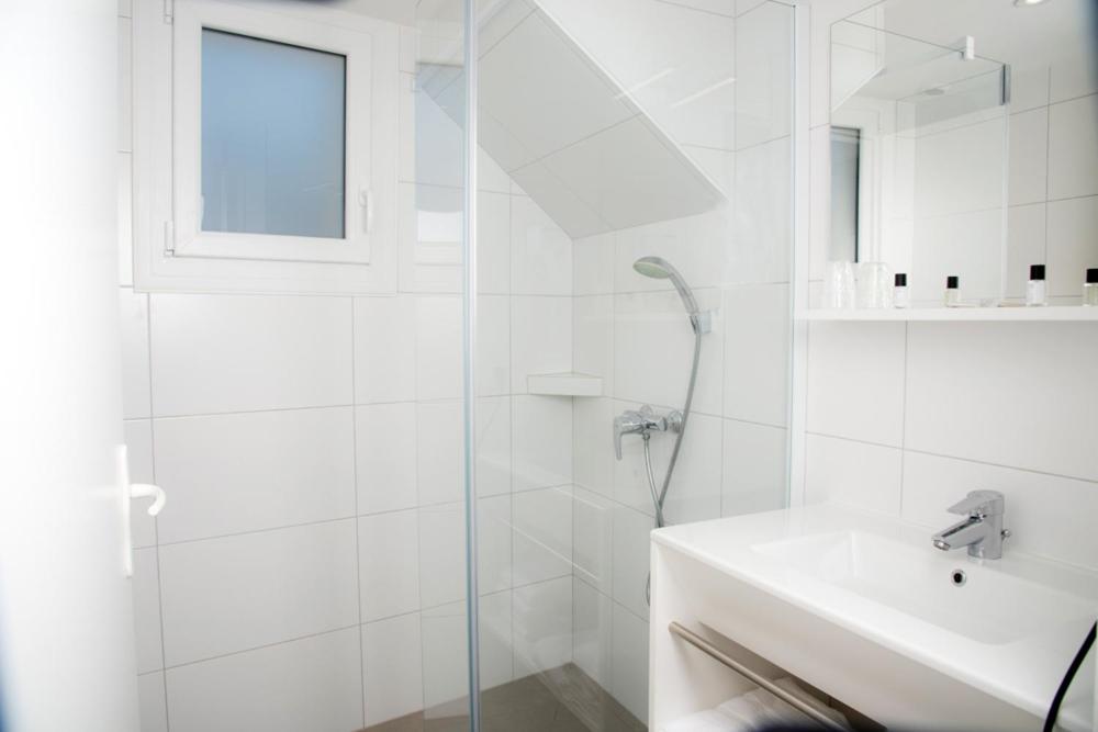 Salle de bains dans l'établissement Hotel Les Dunes