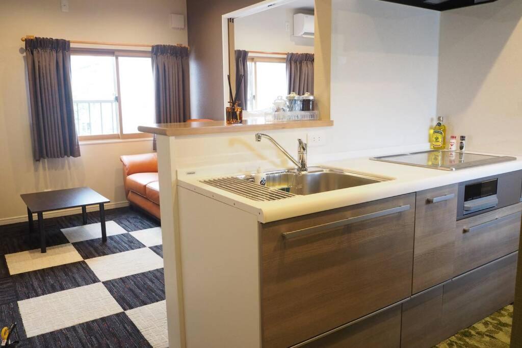 Harbour Inn & Suites 201 - Housity