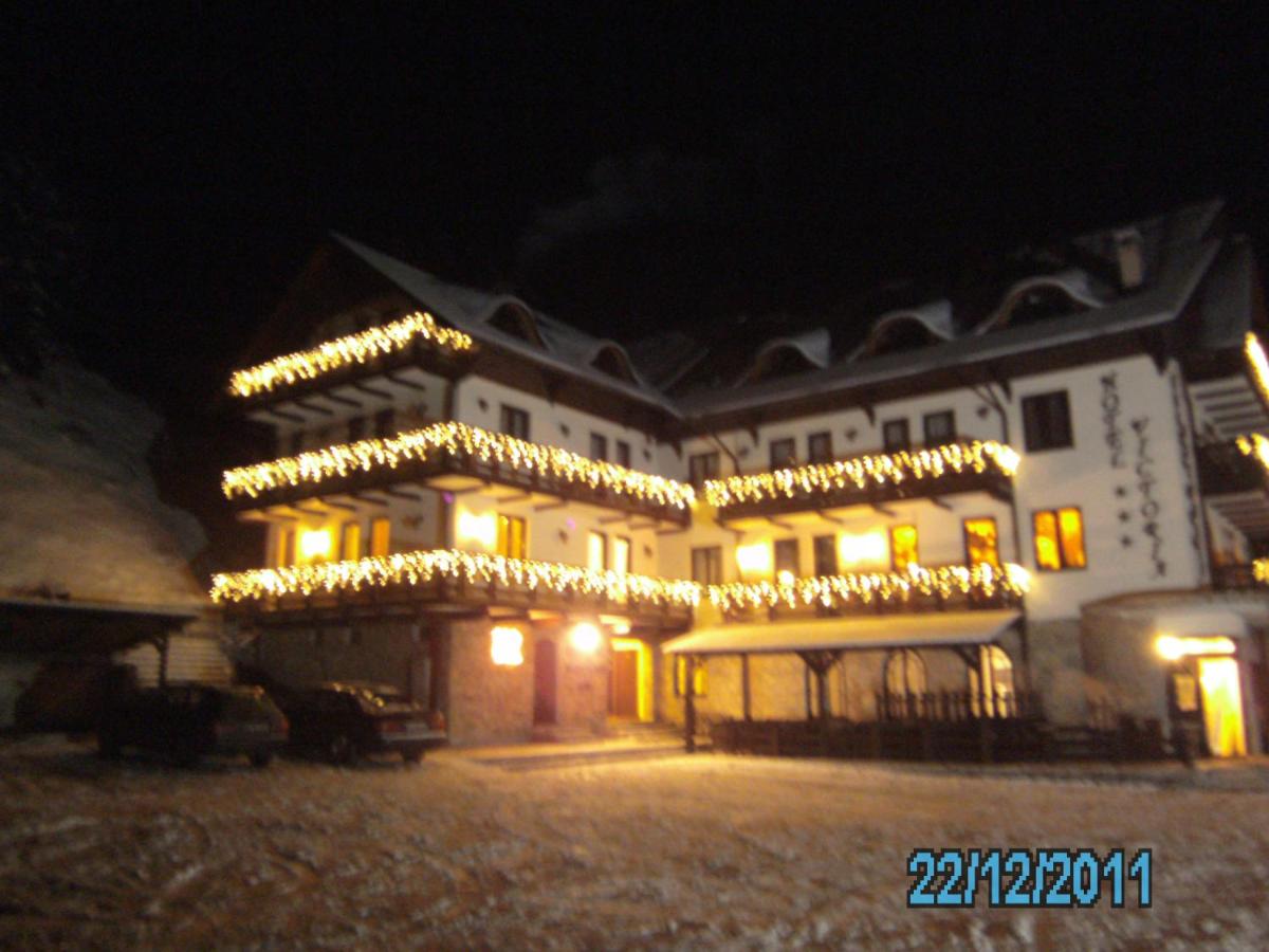 Hotel Victoria - Housity
