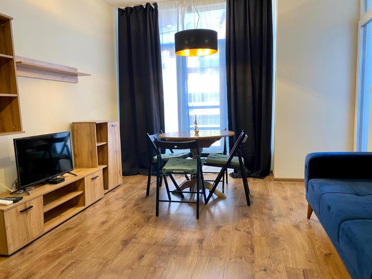 Boutique Magenta Gold Apartment - Housity